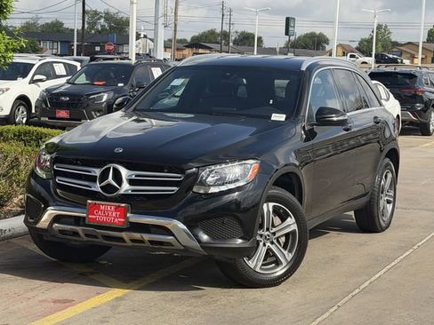 Used 2018 Mercedes-Benz GLC 300 image 2