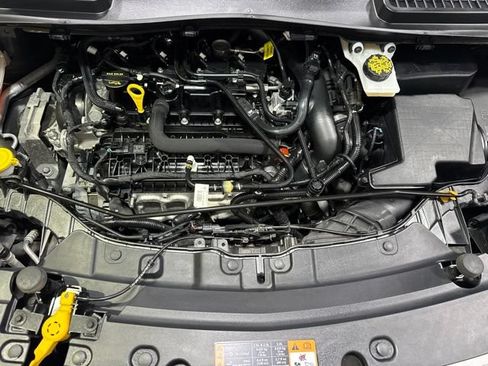 Used 2019 Ford Escape SE AWD/4WD image 8