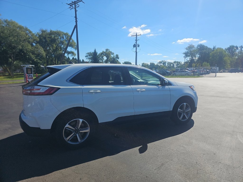 Used 2024 Ford Edge SEL w/ Convenience Package AWD/4WD image 5