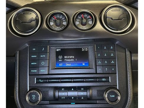 Used 2018 Ford Mustang Shelby GT350 RWD image 28