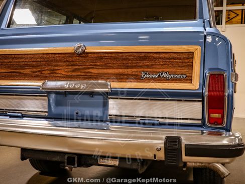 Used 1987 Jeep Grand Wagoneer AWD/4WD image 38