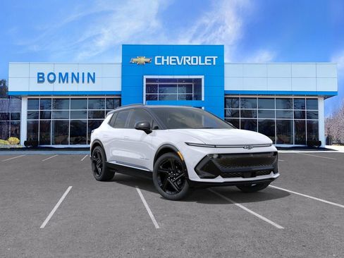 New 2026 Chevrolet Equinox EV RS AWD/4WD image 2