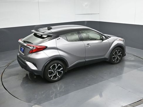 Used 2019 Toyota C-HR Limited FWD image 51