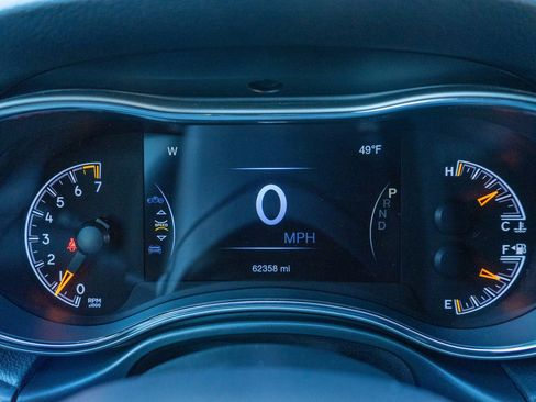 Used 2021 Jeep Grand Cherokee Limited w/ Trailer Tow Group IV image 12