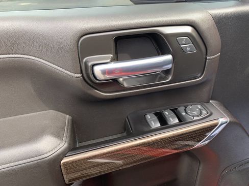 Used 2022 Chevrolet Silverado 2500 LT w/ Convenience Package image 13