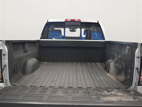 Used 2018 GMC Sierra 1500 SLT image 18