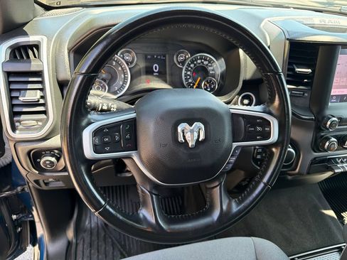 Used 2022 RAM 1500 Big Horn AWD/4WD image 16