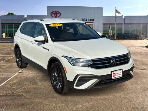 Used 2023 Volkswagen Tiguan SE AWD/4WD image 7