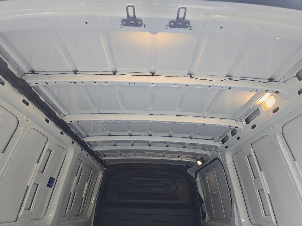 New 2026 Mercedes-Benz Sprinter 2500 image 17