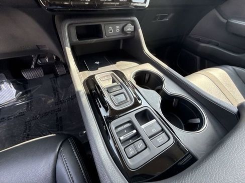 Used 2023 Honda Pilot Touring image 21