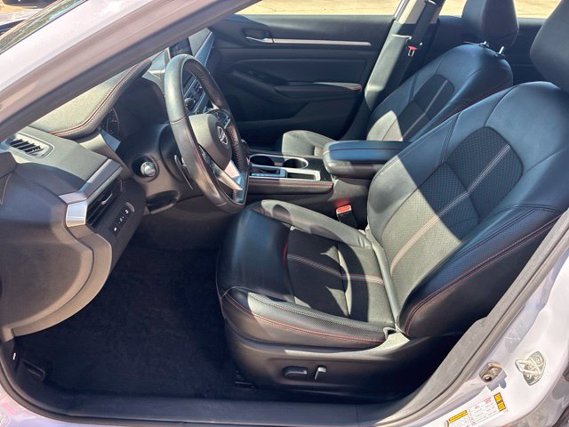 Used 2024 Nissan Altima 2.5 SR FWD image 17