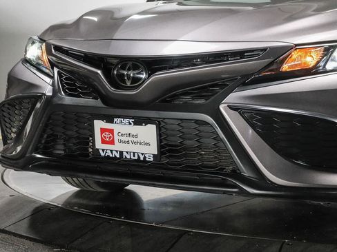 Certified 2023 Toyota Camry SE FWD image 9