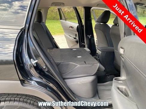 Used 2022 Toyota Corolla Cross LE image 35