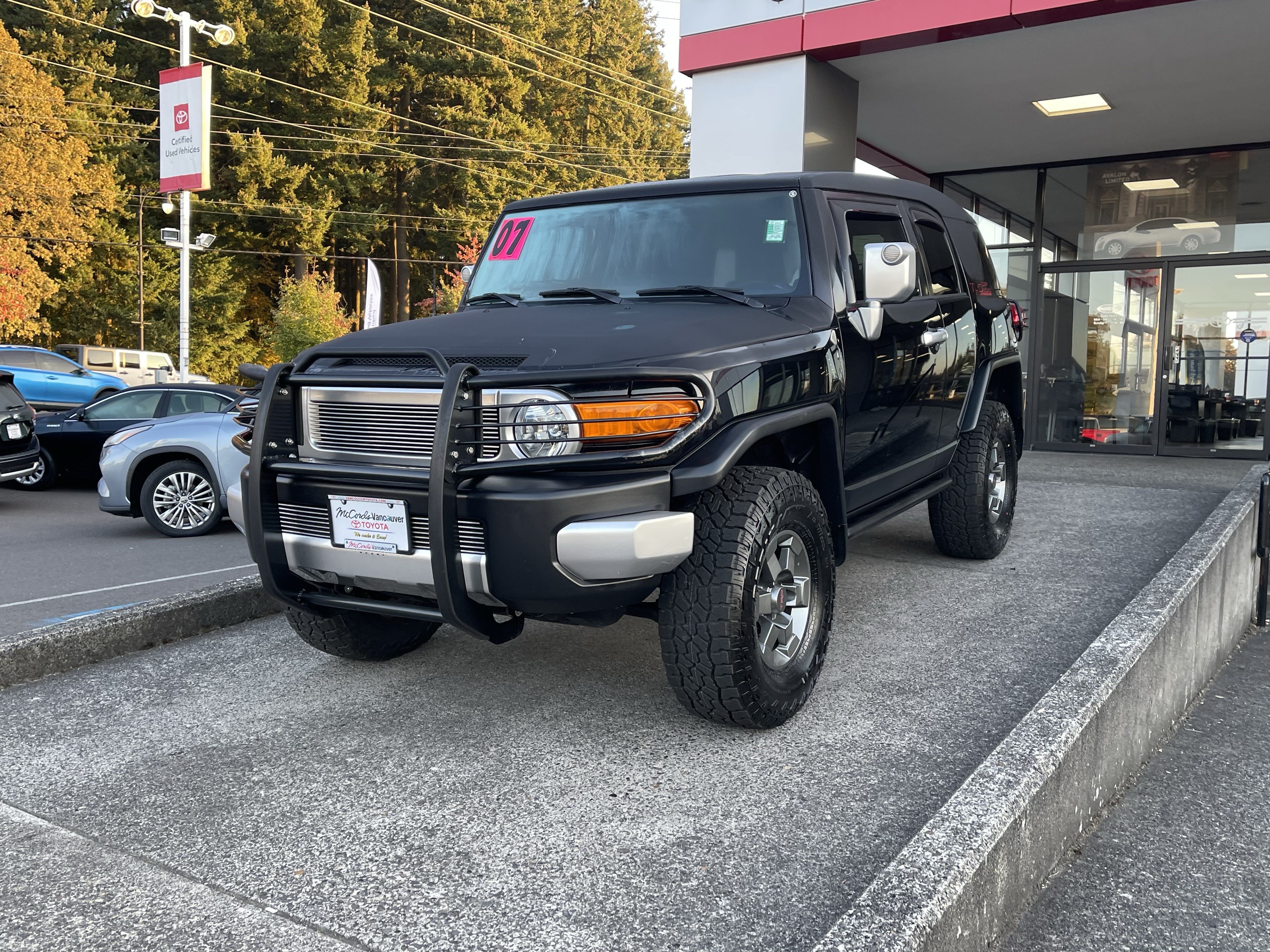Used 2007 Toyota FJ Cruiser 4WD image 3