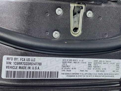 Used 2024 RAM 1500 Classic SLT image 30