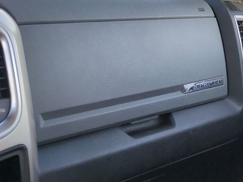 Used 2019 RAM 1500 Big Horn image 29