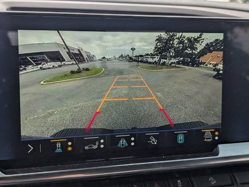 Used 2025 Chevrolet Silverado 2500 LTZ w/ LTZ Plus Package AWD/4WD image 19