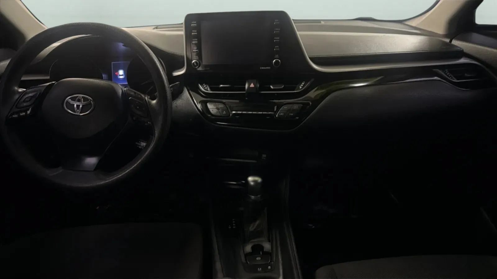 Used 2020 Toyota C-HR LE FWD image 15