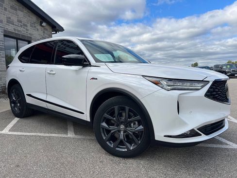 Used 2024 Acura MDX A-Spec image 3