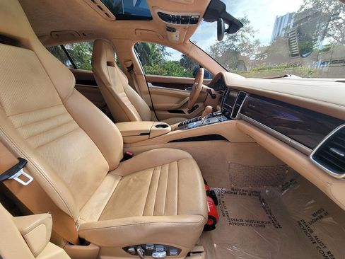 Used 2010 Porsche Panamera Turbo image 14