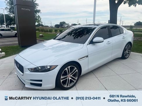 Used 2017 Jaguar XE Premium RWD image 1