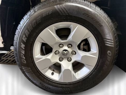 Used 2020 RAM 1500 Big Horn image 10