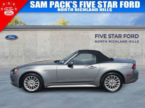Used 2017 FIAT 124 Spider Classica image 6