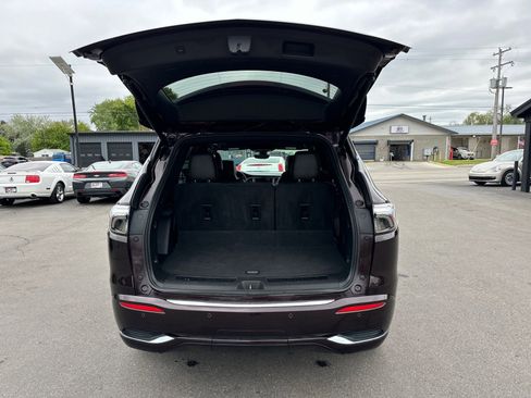 Used 2022 Buick Enclave Avenir w/ Trailering Package, 5000 lbs. AWD/4WD image 11
