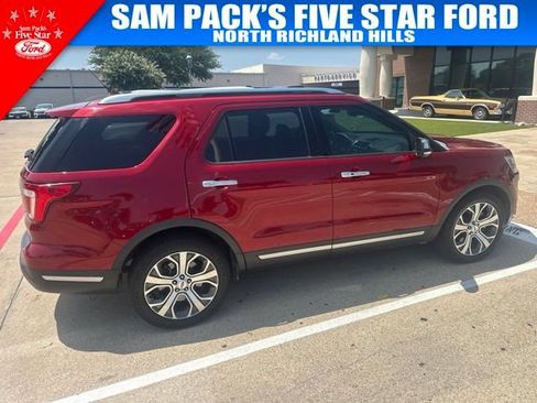 Used 2019 Ford Explorer Platinum AWD/4WD image 6