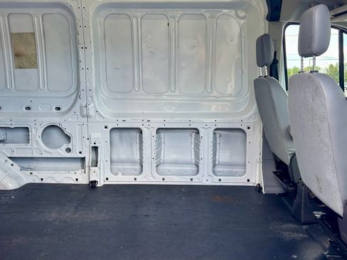 Used 2018 Ford Transit 250 148 High Roof image 11