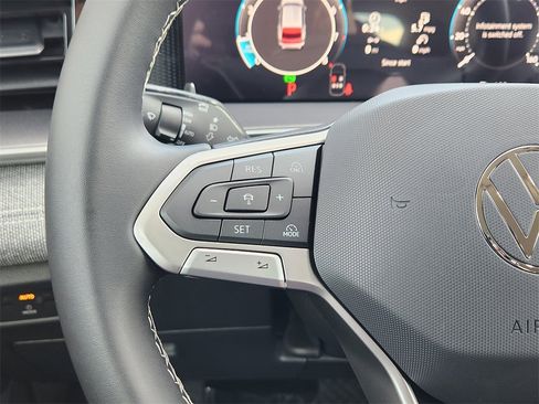 New 2026 Volkswagen Tiguan S image 16