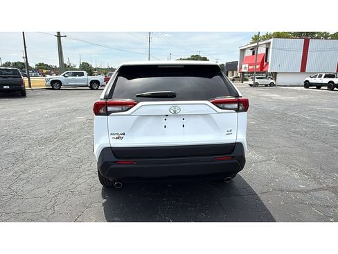 Used 2025 Toyota RAV4 LE AWD/4WD image 6