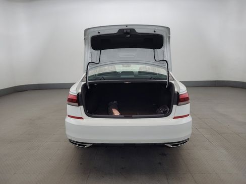 Used 2020 Volkswagen Passat 2.0T R-Line FWD image 29