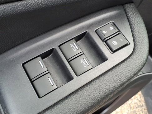 Used 2025 Honda Passport Black Edition image 17