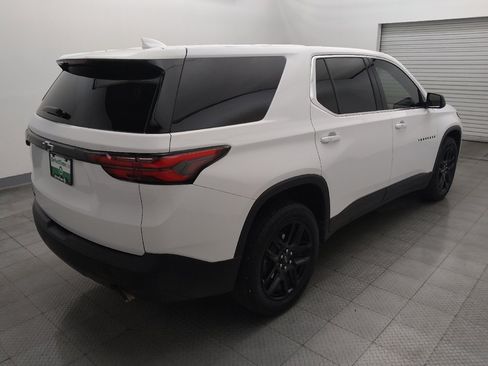 Used 2022 Chevrolet Traverse LS w/ LPO, Blackout Package FWD image 9