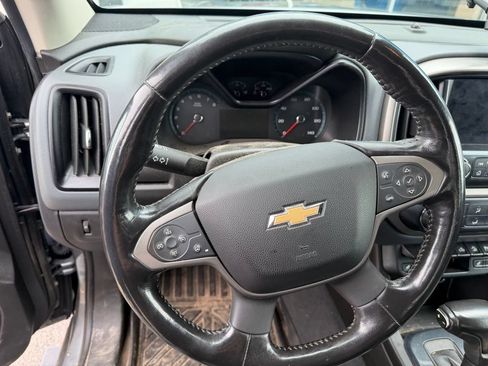 Used 2019 Chevrolet Colorado Z71 AWD/4WD image 13