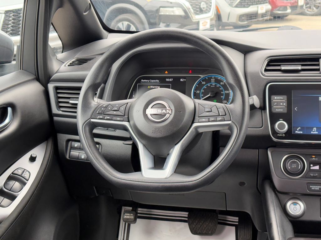 Used 2025 Nissan Leaf S FWD image 24
