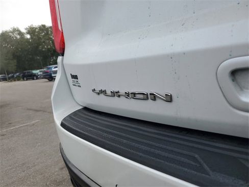 Used 2024 GMC Yukon AT4 w/ Technology Package image 7