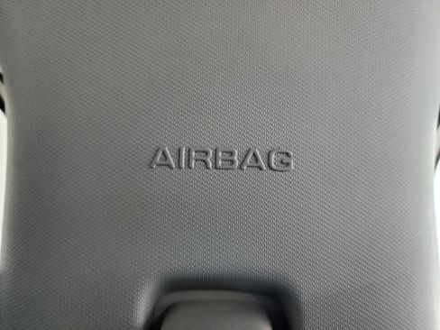 Used 2023 Ford F350 XLT image 42