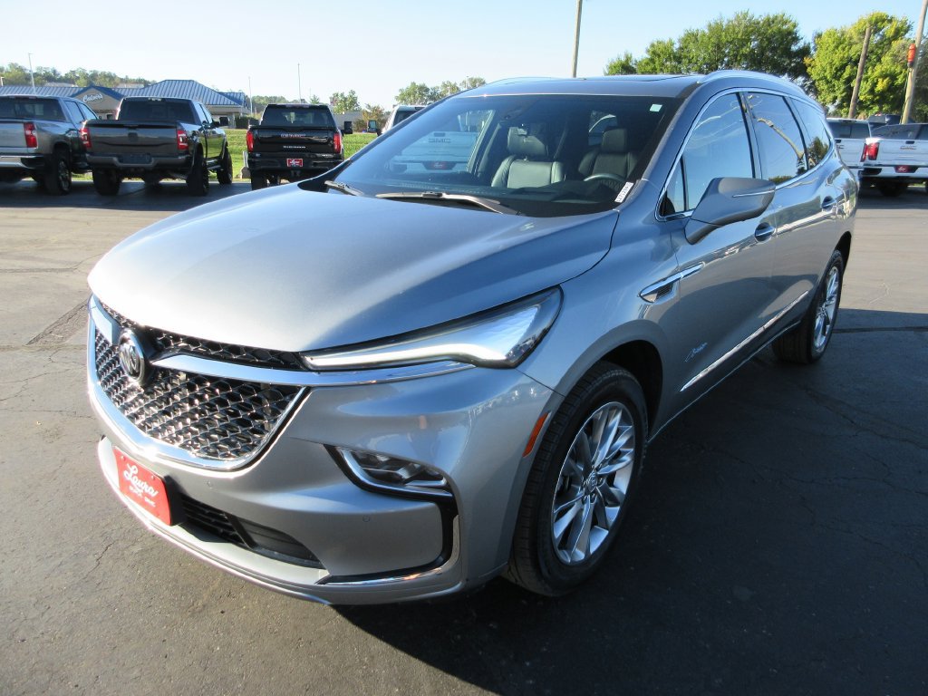 Certified 2024 Buick Enclave Avenir w/ Avenir Technology Package AWD/4WD image 11