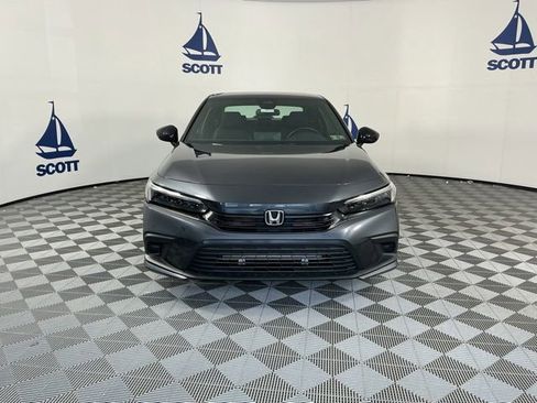 Used 2023 Honda Civic Sport image 2