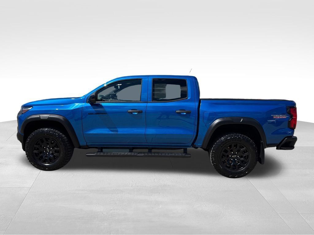 Certified 2024 Chevrolet Colorado Trail Boss w/ Advanced Trailering Package AWD/4WD image 4
