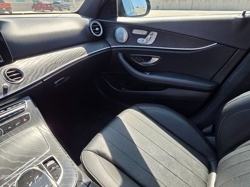 Used 2018 Mercedes-Benz E 300 image 28
