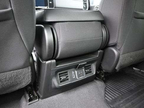 Used 2022 Chevrolet Silverado 1500 LT AWD/4WD image 18