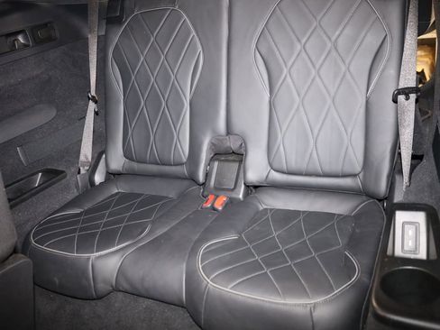 Used 2023 Mercedes-Benz EQS 580 4MATIC SUV w/ Exclusive Trim Package image 48