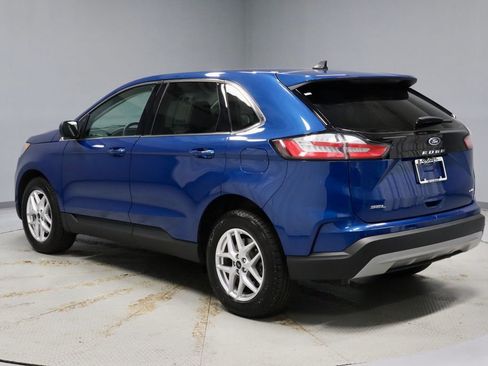 Certified 2024 Ford Edge SEL w/ Convenience Package AWD/4WD image 9