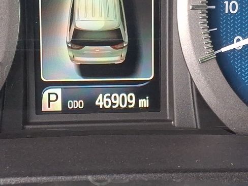 Used 2017 Toyota Sienna XLE Premium FWD image 22
