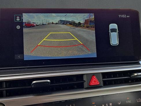 Used 2025 Kia Sorento EX w/ Panoramic Sunroof Package image 28