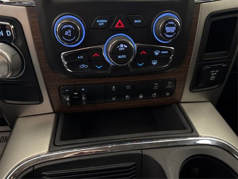 Used 2018 RAM 1500 Laramie w/ Convenience Group image 30