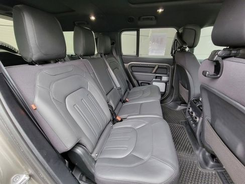 Used 2024 Land Rover Defender 130 X image 18